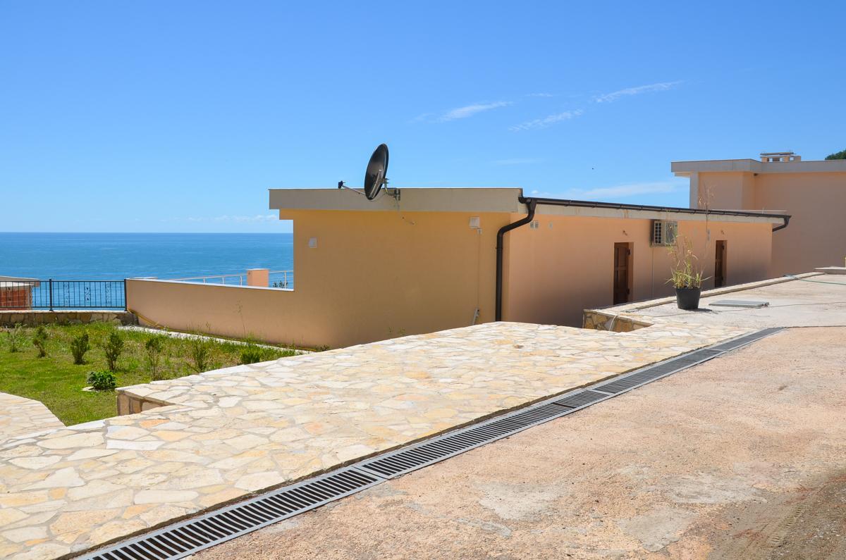 Villa Roan بار المظهر الخارجي الصورة