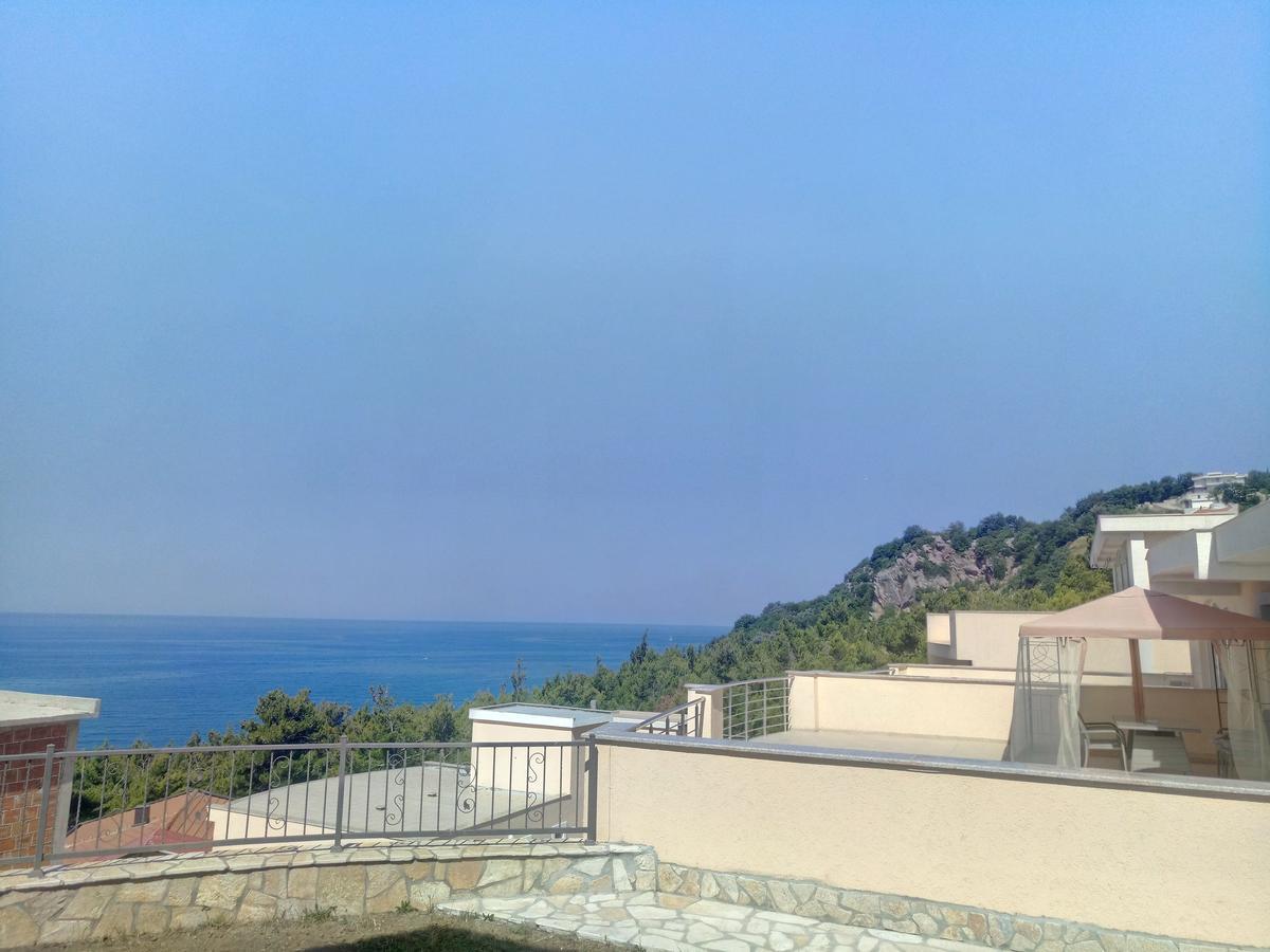 Villa Roan بار المظهر الخارجي الصورة